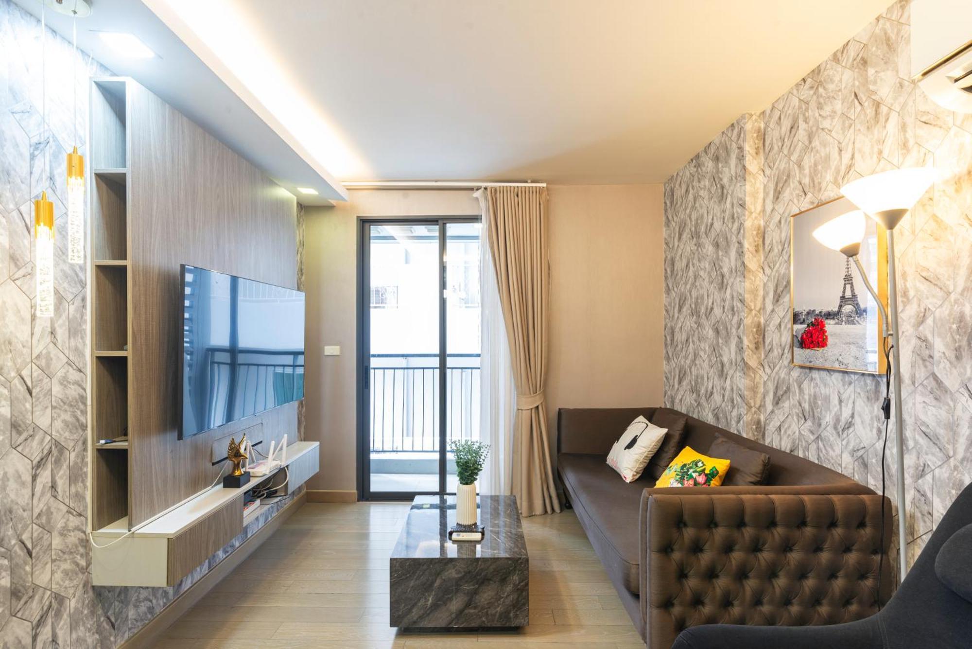 Dazzle Sukhumvit 7 By Lefoyer Apartment Bangkok Exterior photo
